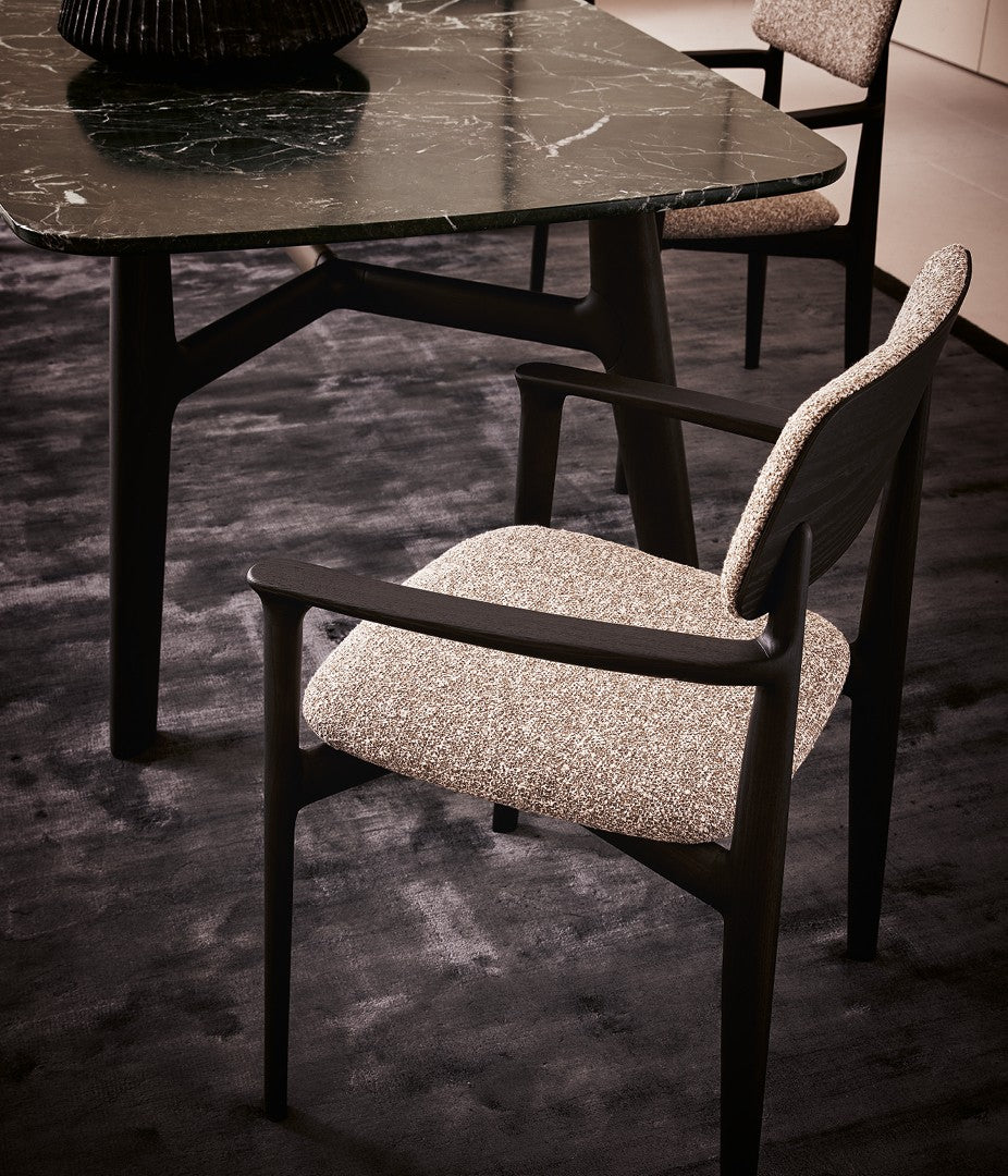 Zaro dining chair