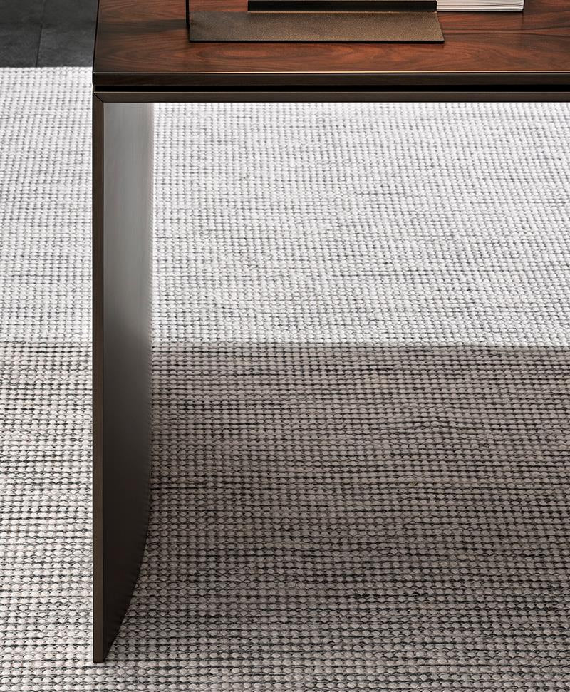 Mirouz office table