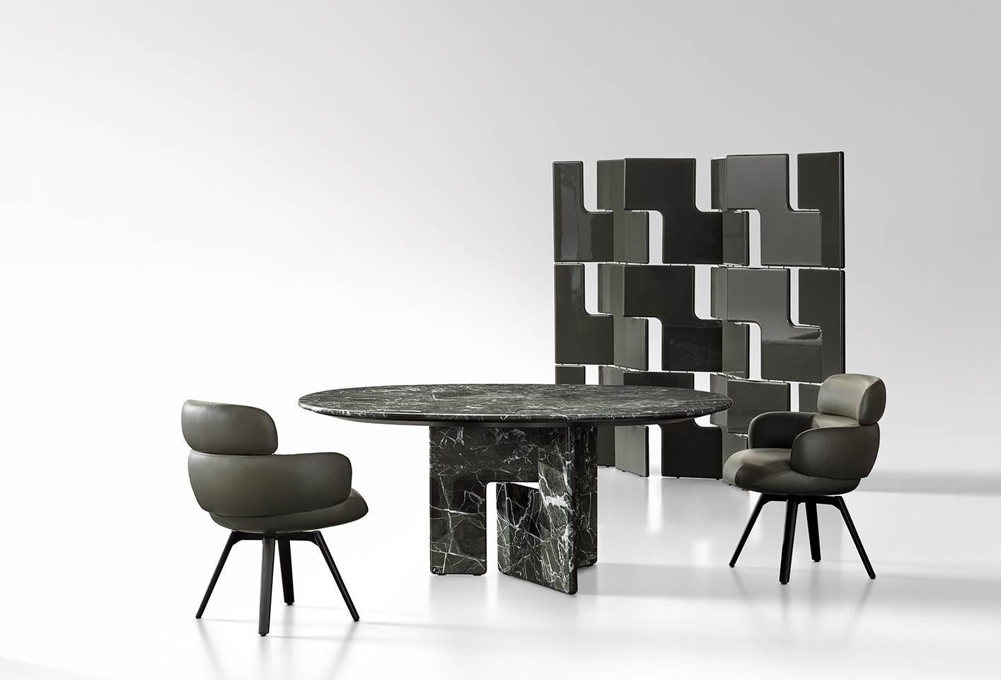 Montara dining table